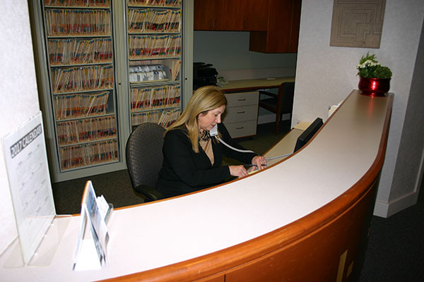 Staff at front desk at Port Susan Dental Care in Stanwood, WA 